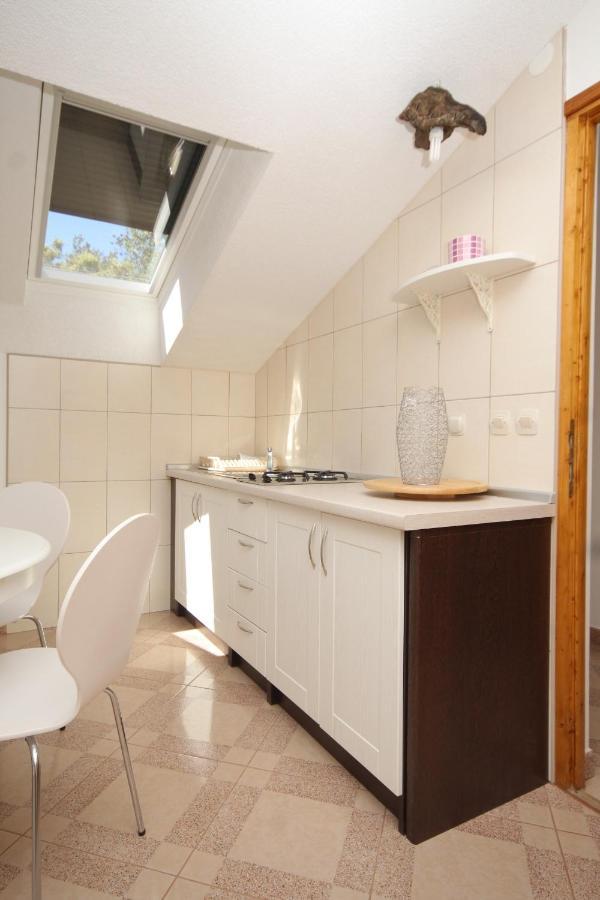 Seaside Secluded Apartments Cove Karkavac - Scedro, Hvar - 8801 耶尔萨 外观 照片
