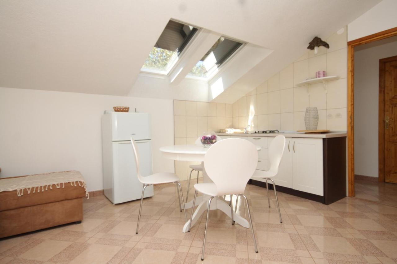 Seaside Secluded Apartments Cove Karkavac - Scedro, Hvar - 8801 耶尔萨 外观 照片