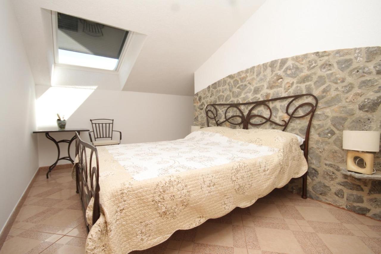 Seaside Secluded Apartments Cove Karkavac - Scedro, Hvar - 8801 耶尔萨 外观 照片